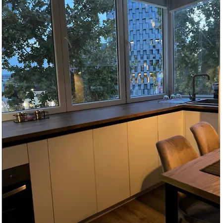 Govi Al Pieno Centro Di 4* Tirana