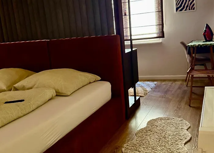Govi Al Pieno Centro Di Apartmanhotel Tirana
